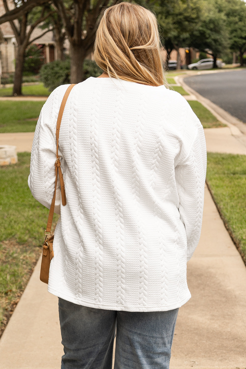 White curvy textured top