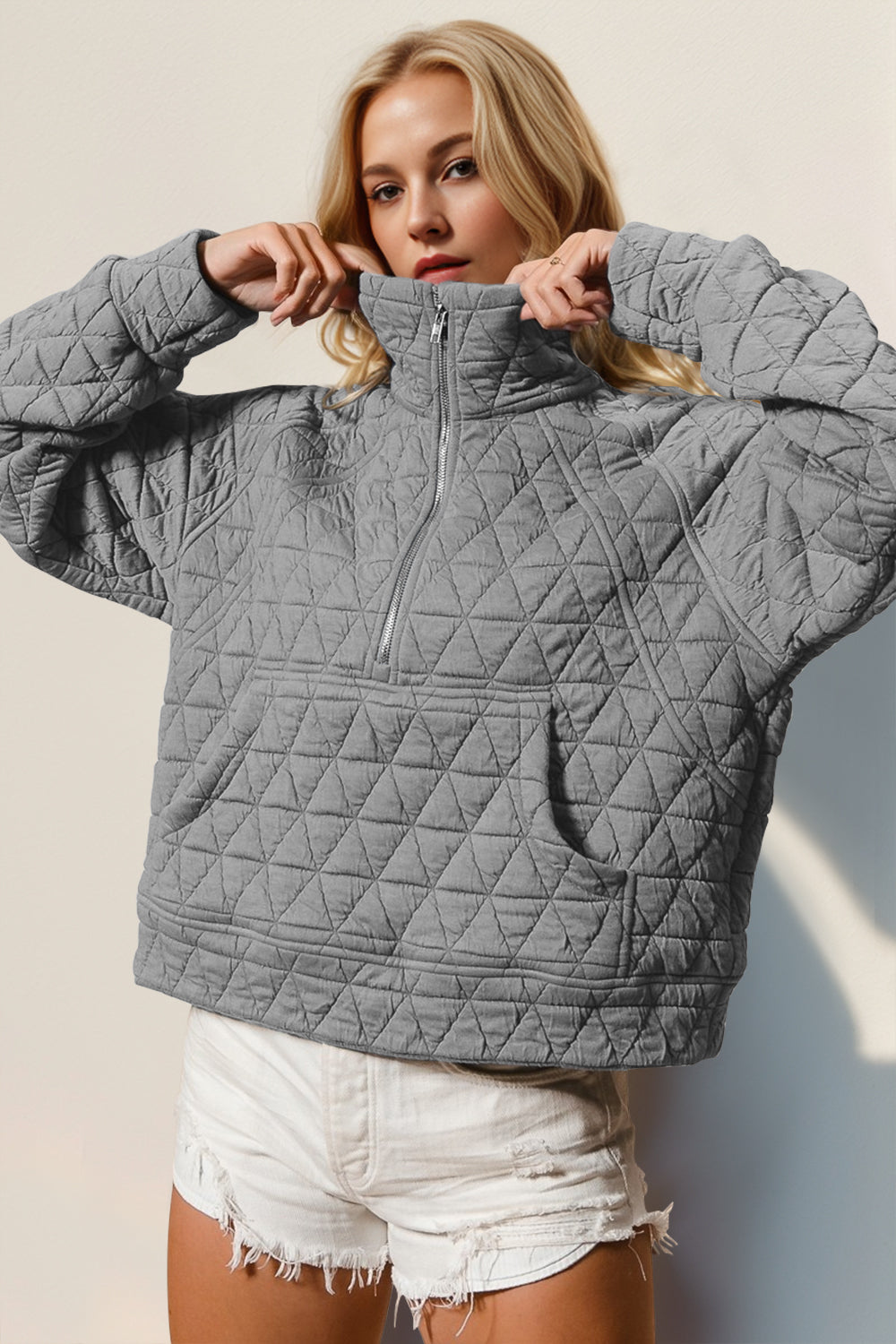 Quilted sweatshirt with pocket (various colors)