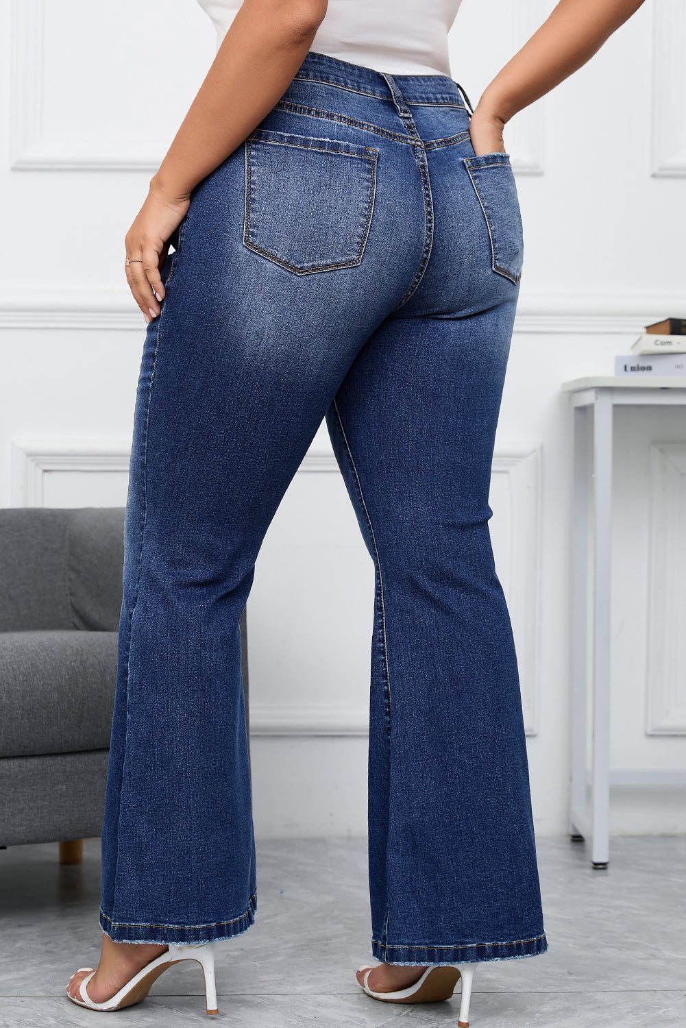 Dark blue curvy washed flare jeans