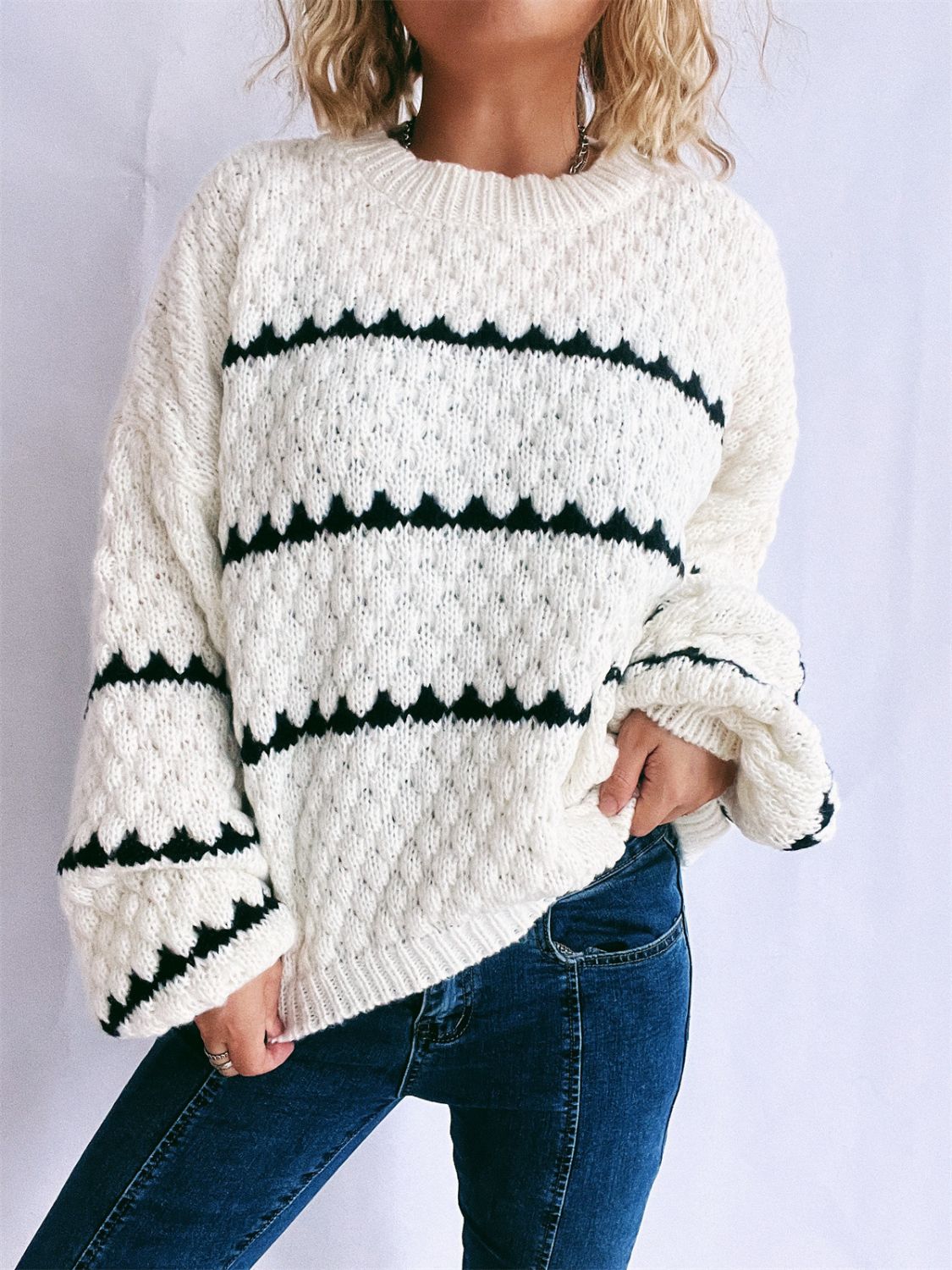 Nadine sweater (white or black)